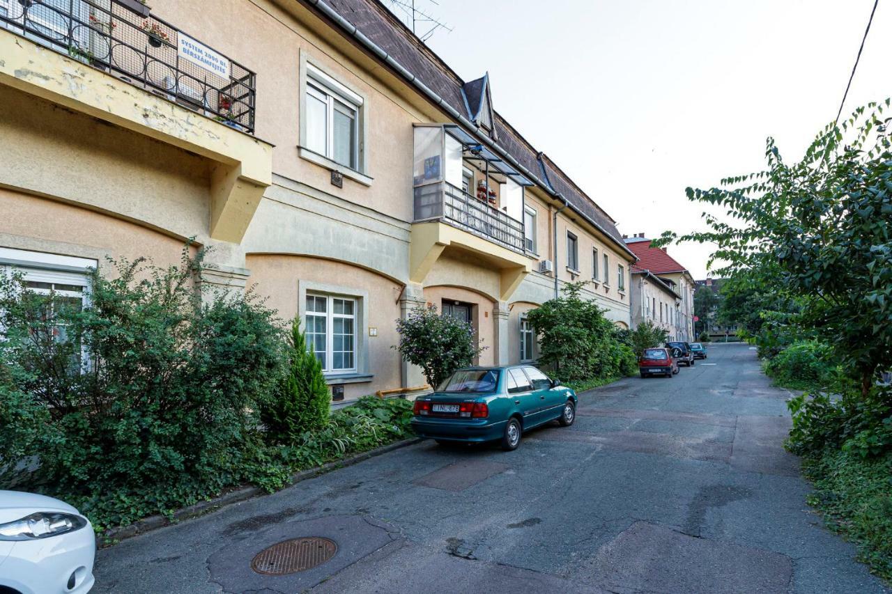 Sophie Apartman Eger Luaran gambar