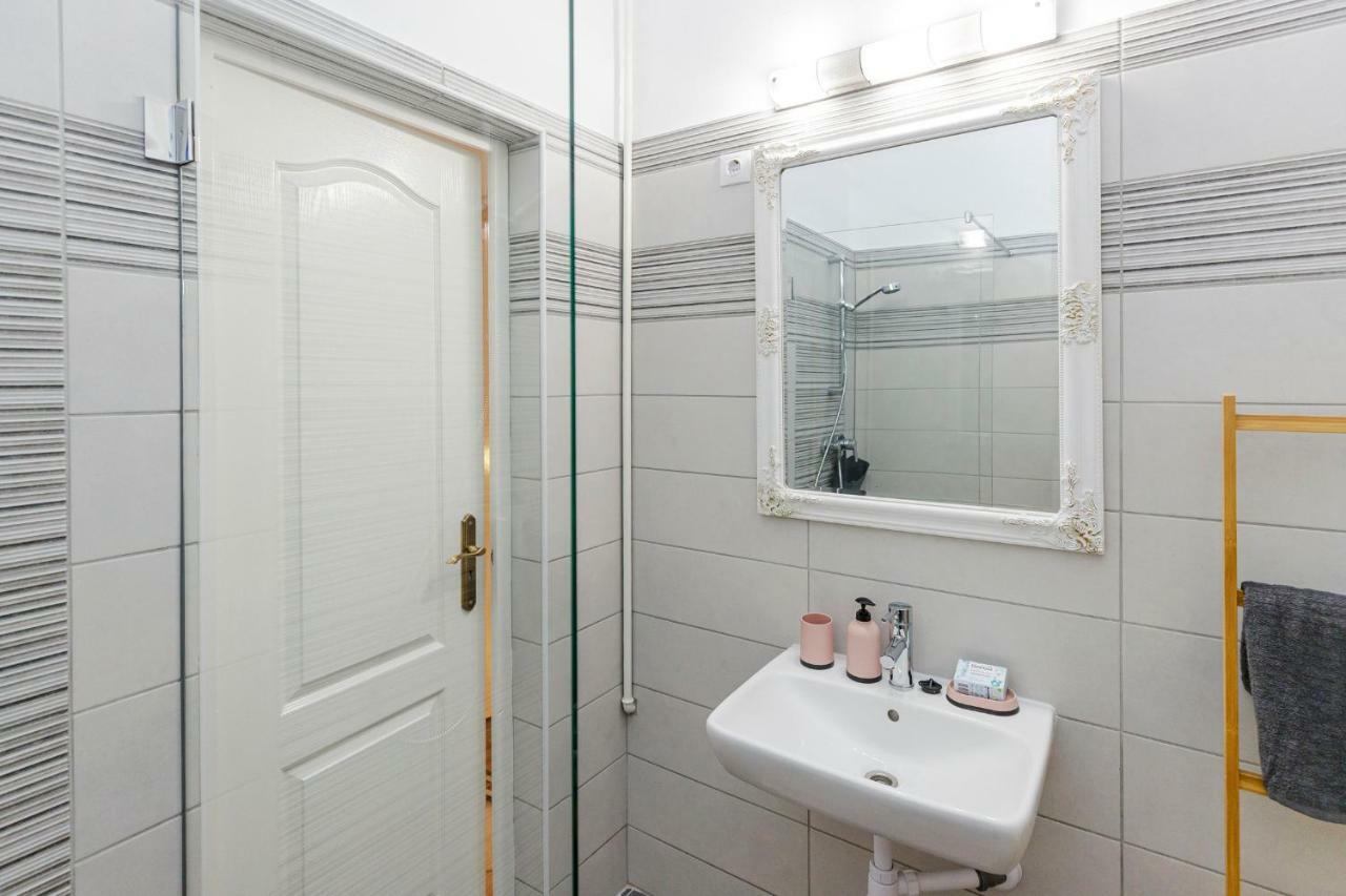 Sophie Apartman Eger Luaran gambar
