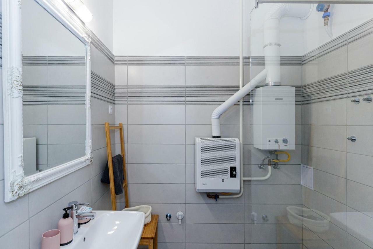 Sophie Apartman Eger Luaran gambar