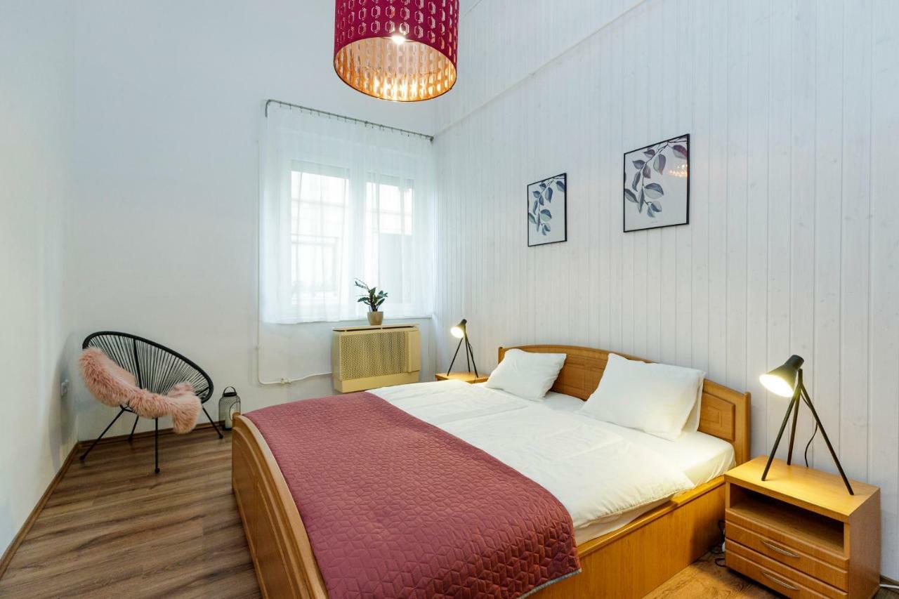 Sophie Apartman Eger Luaran gambar